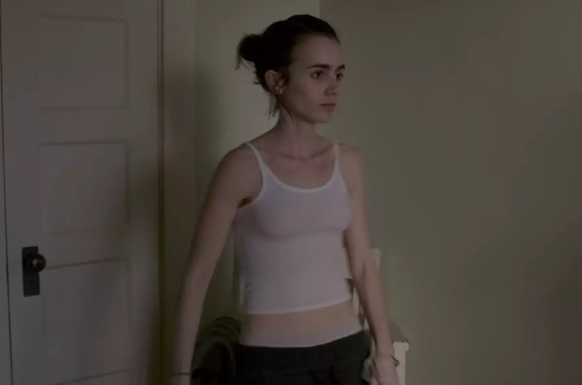Lily Collins lost 20lbs (9kg) to portray a patient with anorexia in the Netflix drama film To the Bone