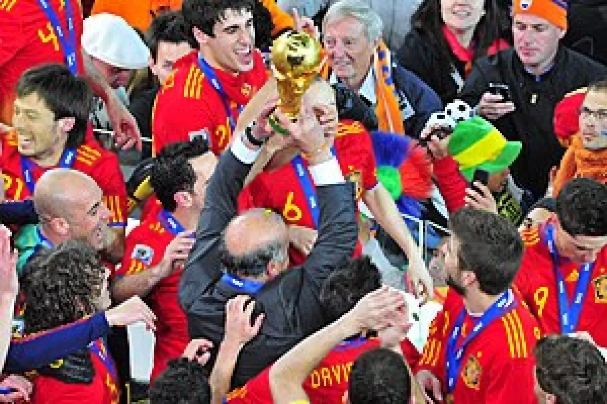 Spain at the 2010 FIFA World Cup in a match against Honduras.