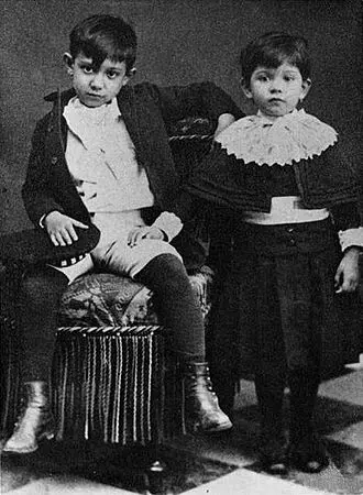 Picasso with his sister Lola, 1889