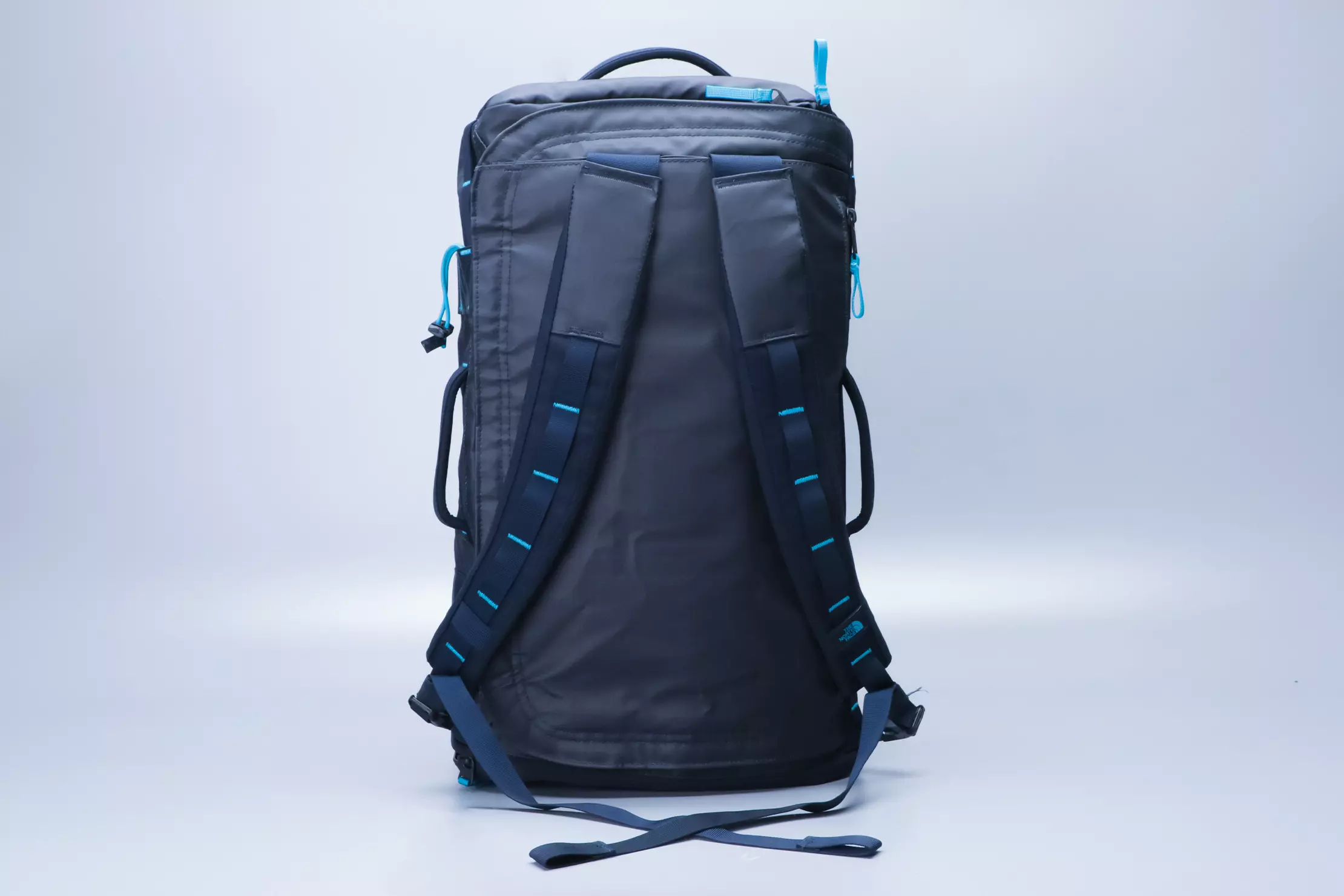 The North Face Base Camp Voyager 32L