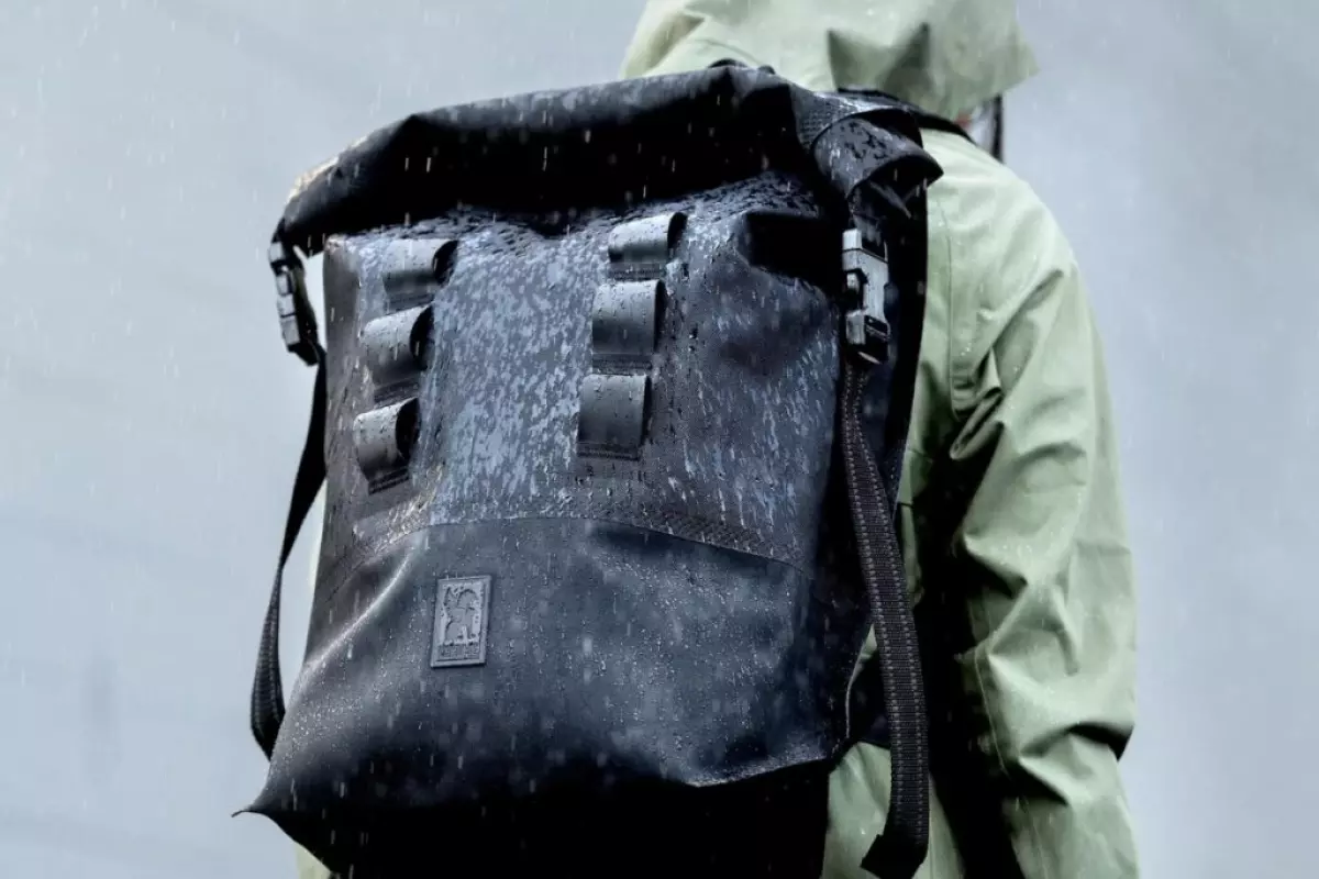 URBAN EX 2.0 20L BACKPACK for cycling in the rain