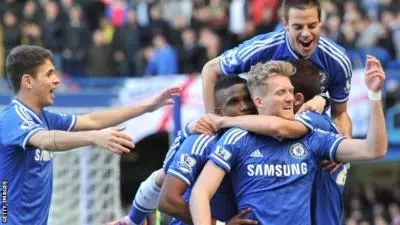 Kieran Gibbs is wrongly sent off against Chelsea