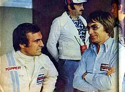 Ecclestone with Carlos Reutemann at the 1975 Austrian Grand Prix